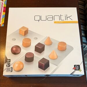 Gigamic Quantik Strategy Game by Nouri Khalifa New SEALED